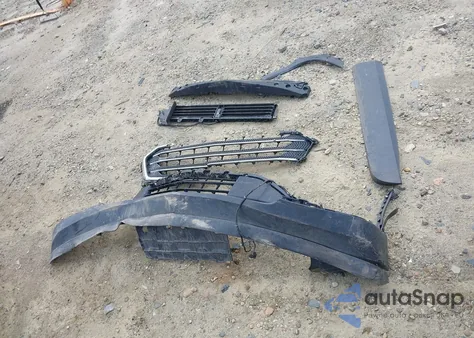 2018 Chevrolet Traverse 1Lt from USA, damaged, VIN 1GNERGKW1JJ211135